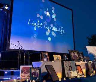Light up a Life Memorial Table